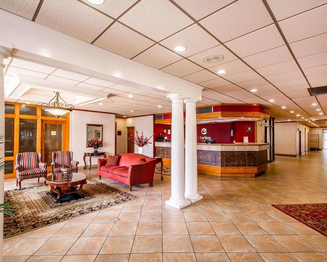 Clarion Inn & Suites Dothan South - thumb 13