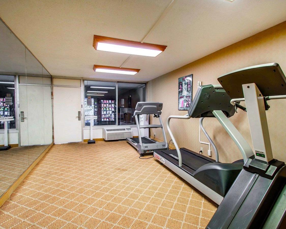 Clarion Inn & Suites Dothan South - thumb 10