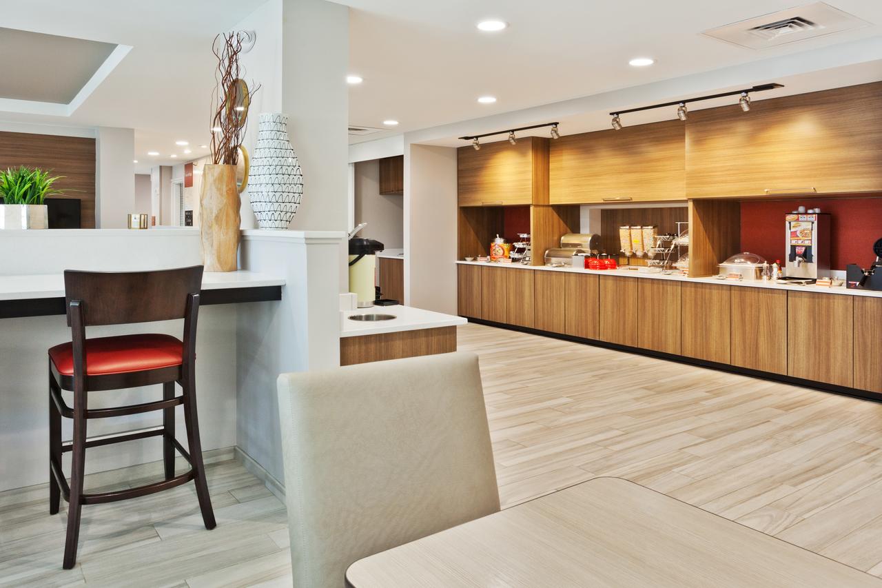 TownePlace Suites Dothan - thumb 5