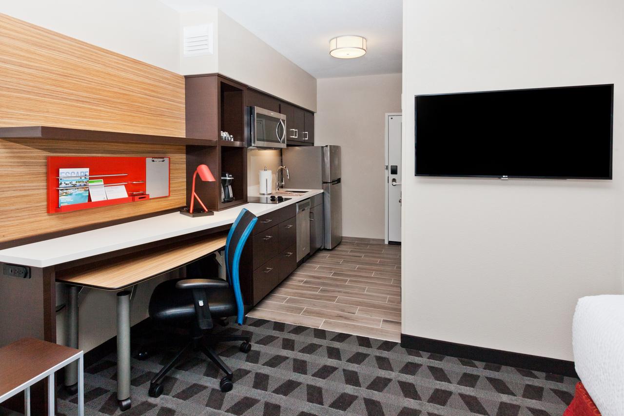 TownePlace Suites Dothan - thumb 6
