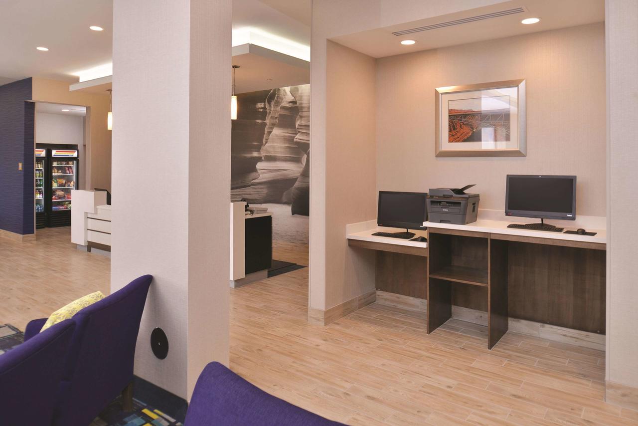 La Quinta By Wyndham Page At Lake Powell - thumb 12