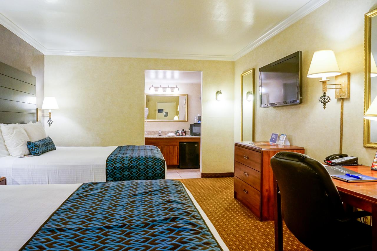 Hotel Tempe/Phoenix Airport InnSuites Hotel & Suites - thumb 25