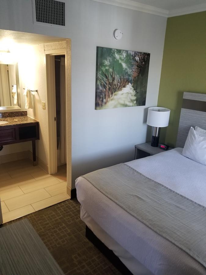 Best Western InnSuites Phoenix Hotel & Suites - thumb 12