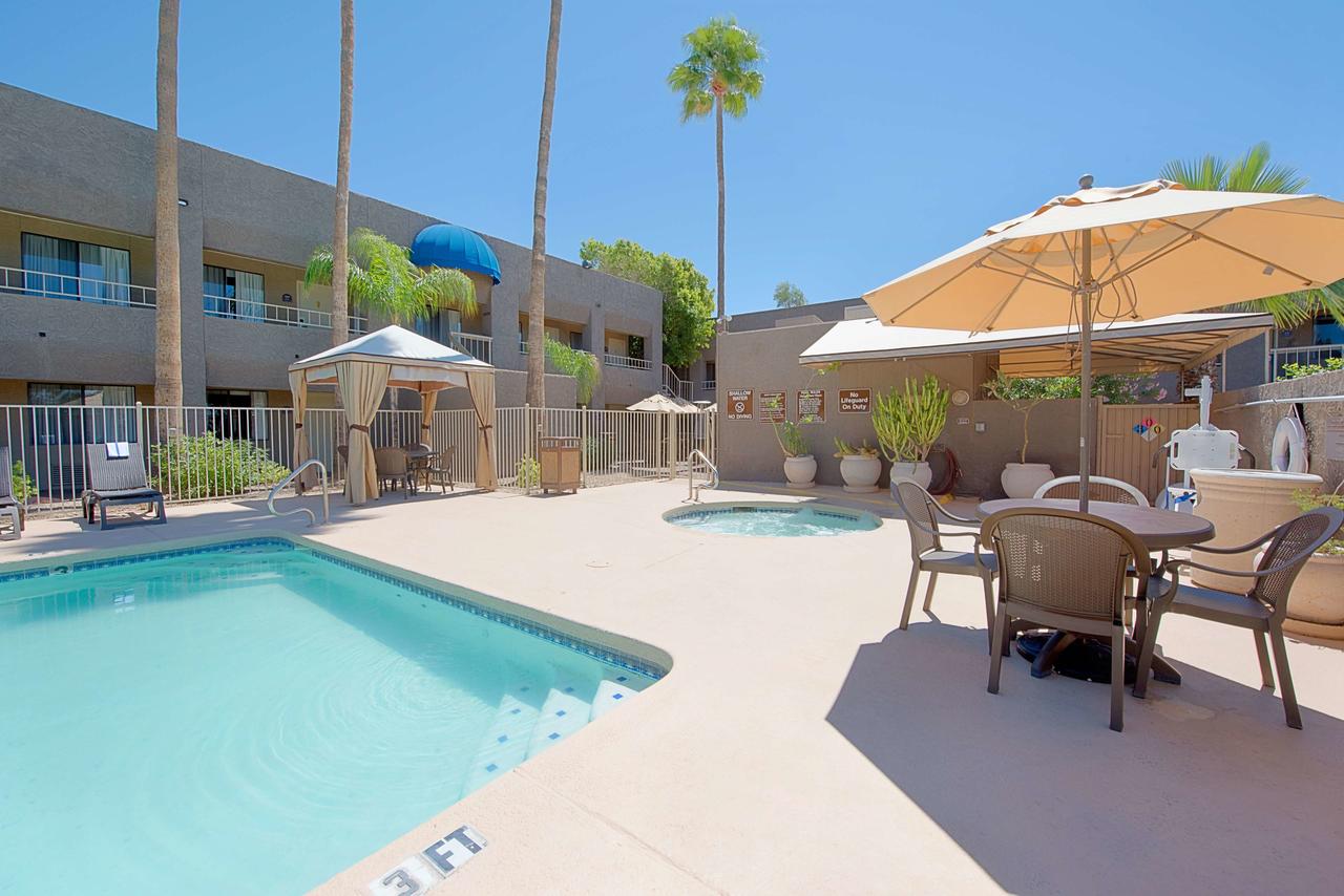 Best Western InnSuites Phoenix Hotel & Suites - thumb 4