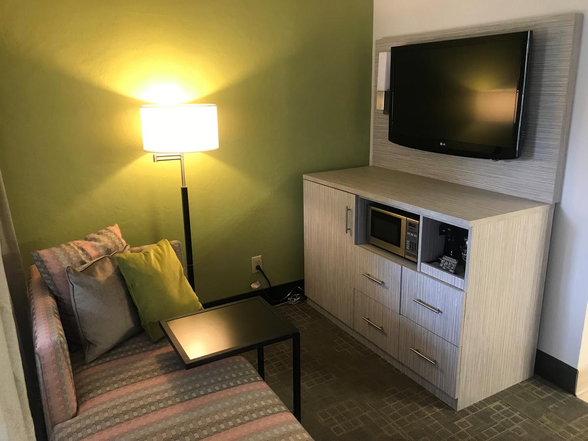 Best Western InnSuites Phoenix Hotel & Suites - thumb 6