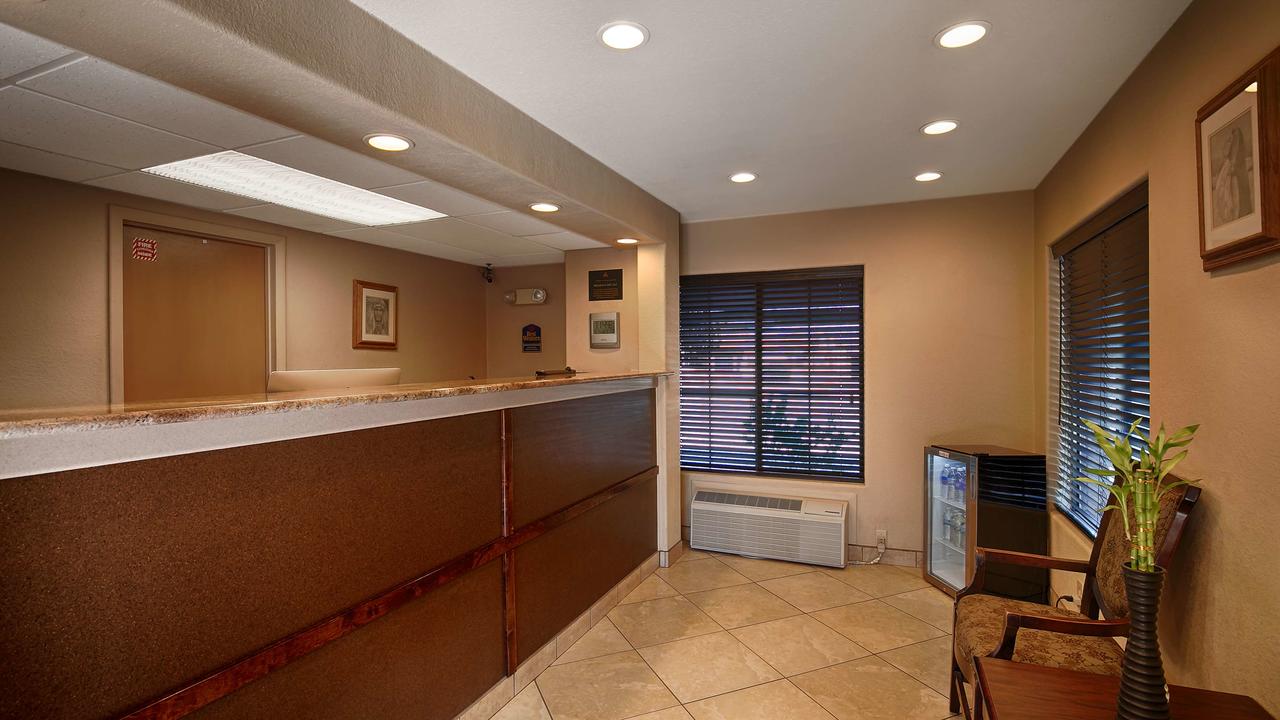 Best Western Desert Inn - thumb 1