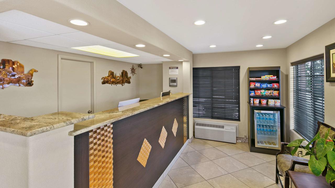 Best Western Desert Inn - thumb 13