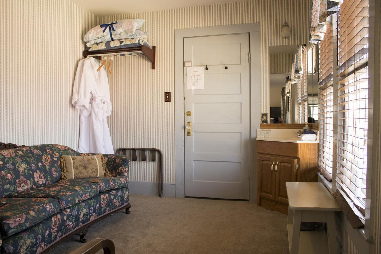 Wildflower Bed And Breakfast - thumb 19