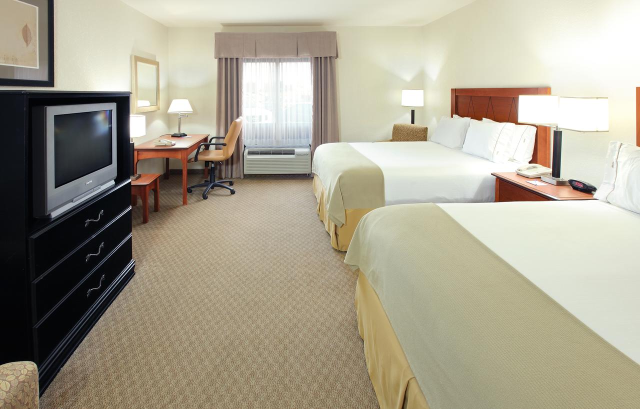 Holiday Inn Express & Suites Pine Bluff/Pines Mall - thumb 5