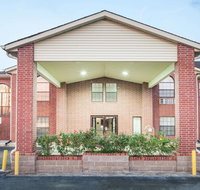 Super 8 by Wyndham White Hall - Accommodation Los Angeles