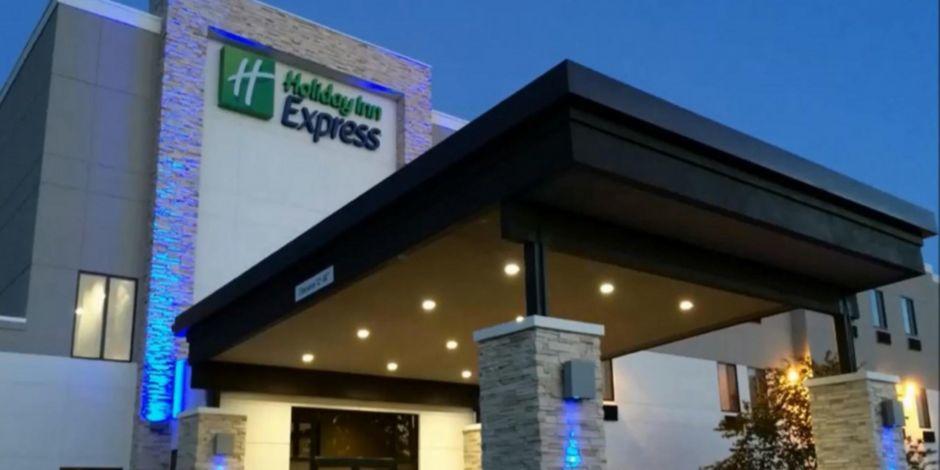 Holiday Inn Express & Suites White Hall - thumb 0
