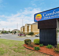 Comfort Inn  Suites Bryant - Benton - Accommodation Los Angeles