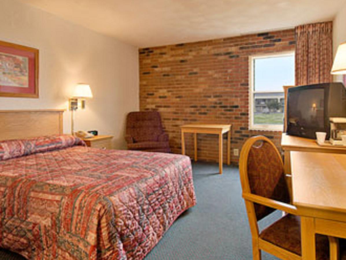 Super 8 By Wyndham Blytheville - thumb 4