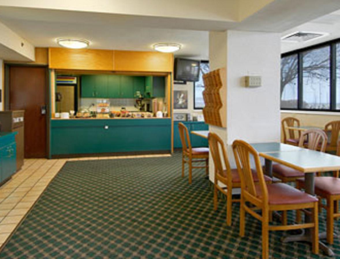 Super 8 By Wyndham Blytheville - thumb 3