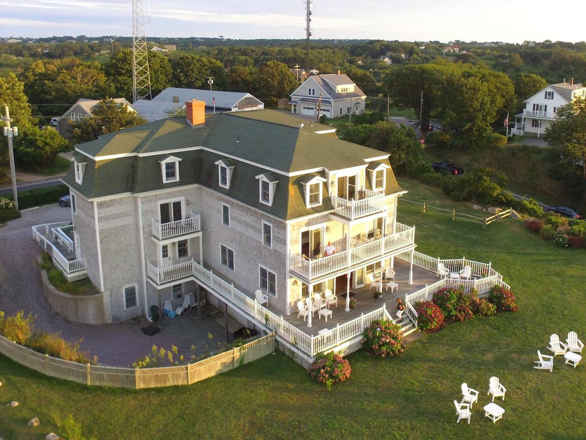 Payne's Harbor View Inn - thumb 42