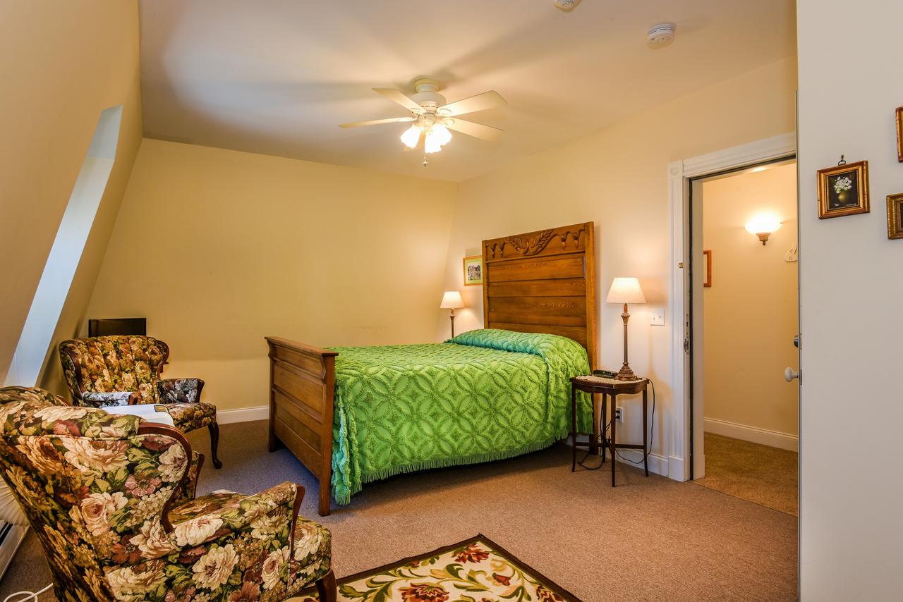 Payne's Harbor View Inn - thumb 34