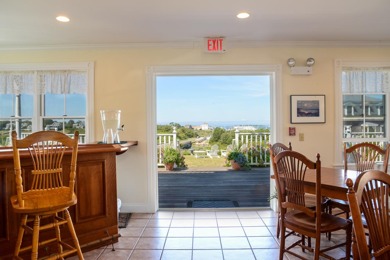 Payne's Harbor View Inn - thumb 1