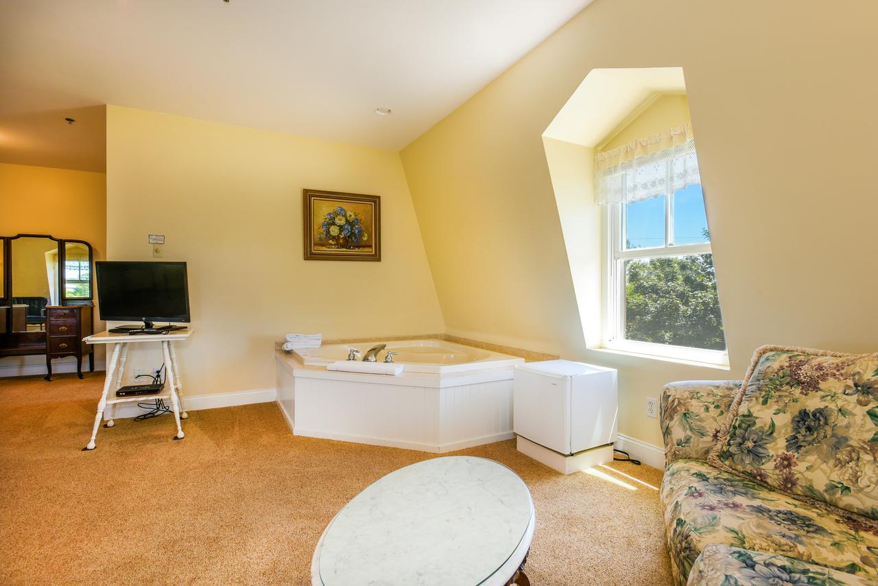 Payne's Harbor View Inn - thumb 25