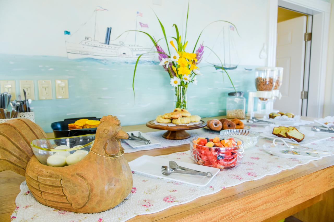 Payne's Harbor View Inn - thumb 12