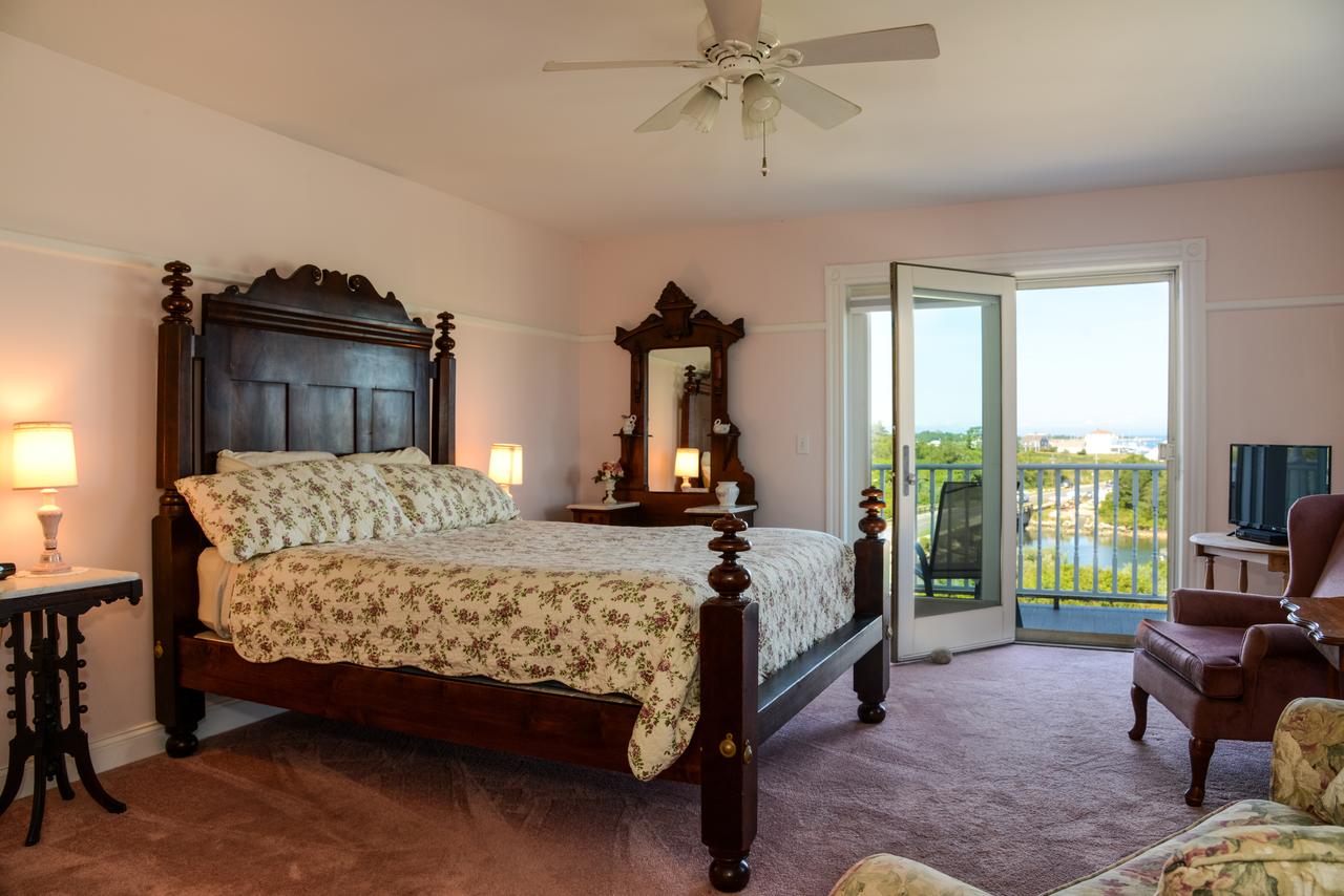 Payne's Harbor View Inn - thumb 6