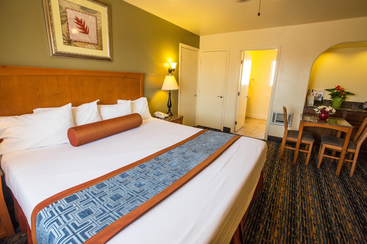 Beachwalker Inn & Suites - thumb 18