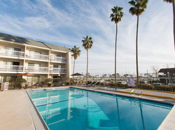 Dana Point Marina Inn