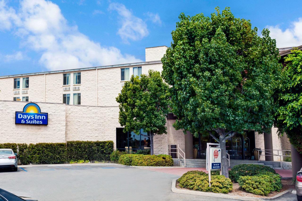 Days Inn & Suites By Wyndham Fullerton - thumb 0