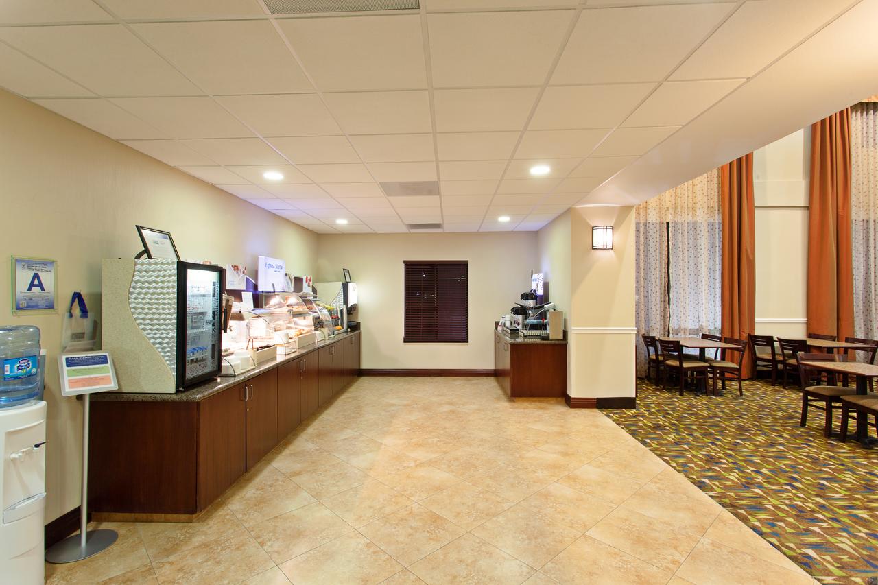 Holiday Inn Express Hotel & Suites Twentynine Palms - thumb 28