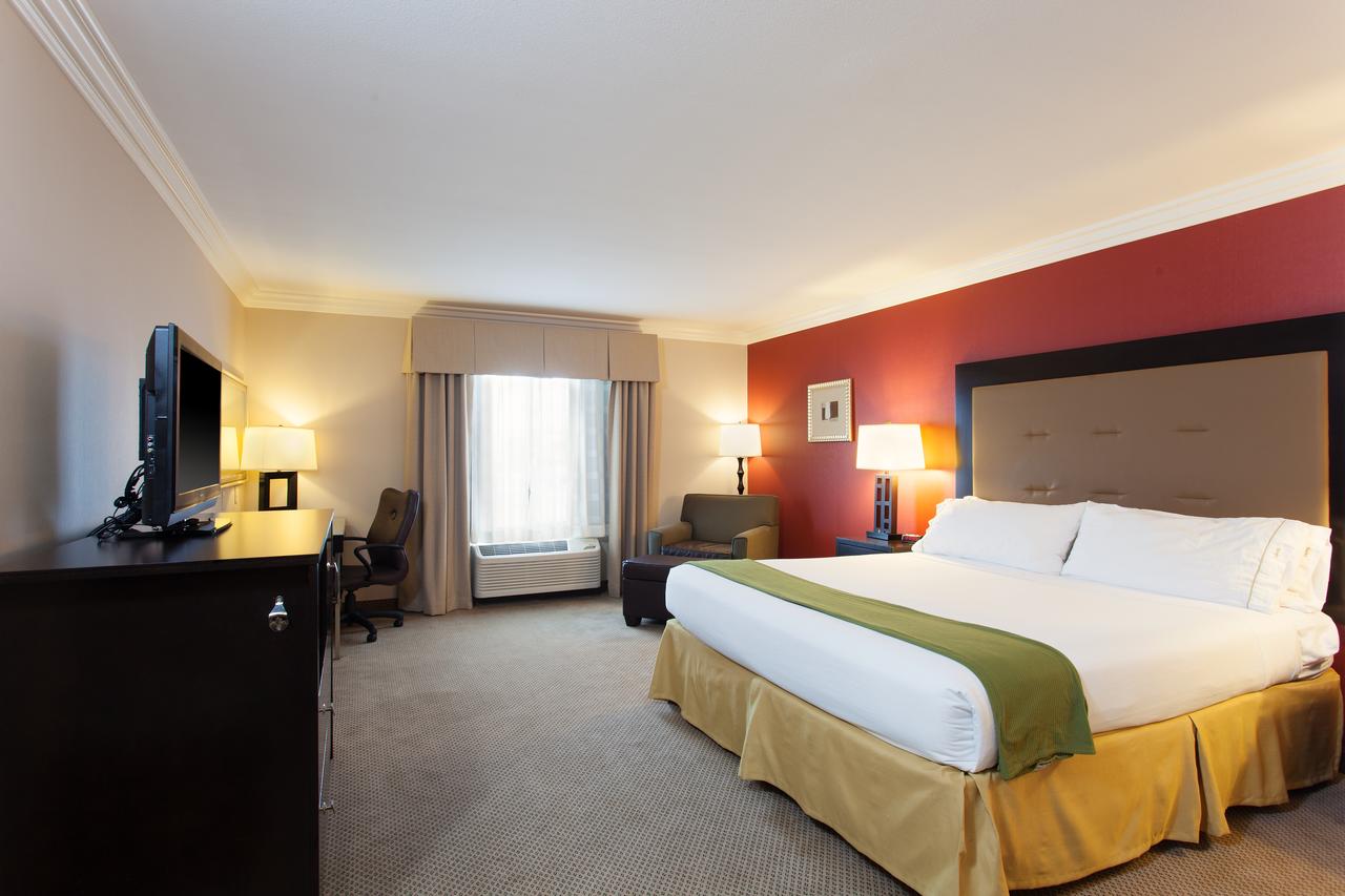 Holiday Inn Express Hotel & Suites Twentynine Palms - thumb 3