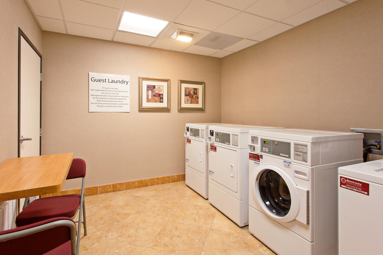 Holiday Inn Express Hotel & Suites Twentynine Palms - thumb 34