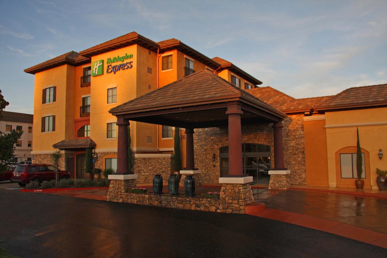 Holiday Inn Express Hotel & Suites El Dorado Hills - thumb 0