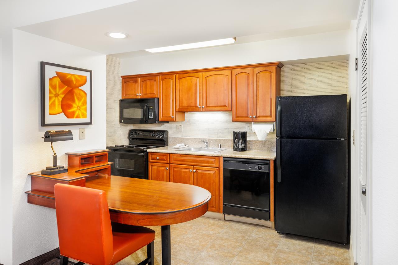 Clementine Hotel & Suites Anaheim - thumb 9