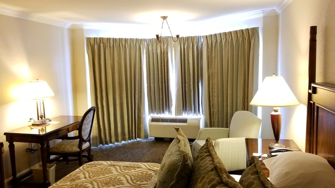Chelsea Inn - thumb 8