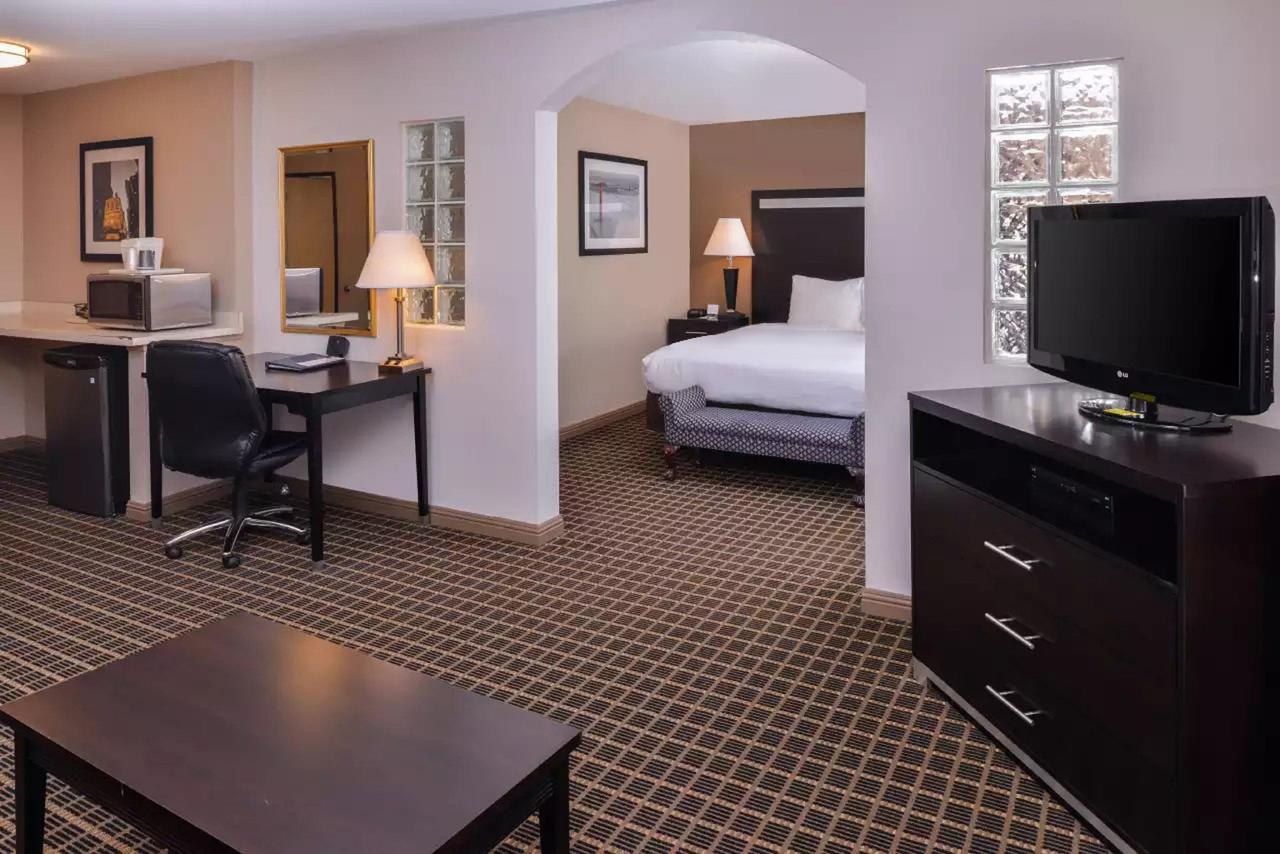 Hotel Nova SFO By FairBridge - thumb 5