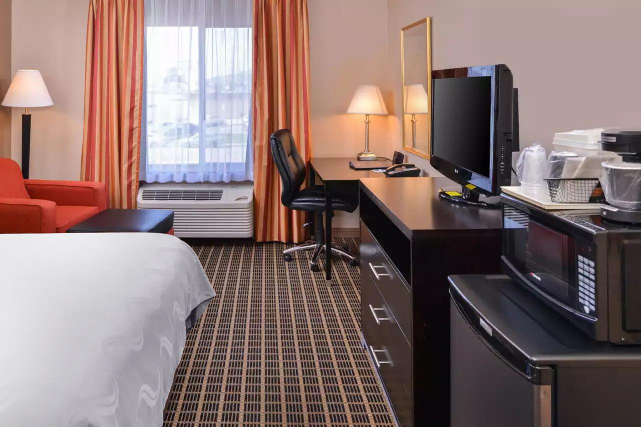 Hotel Nova SFO By FairBridge - thumb 3