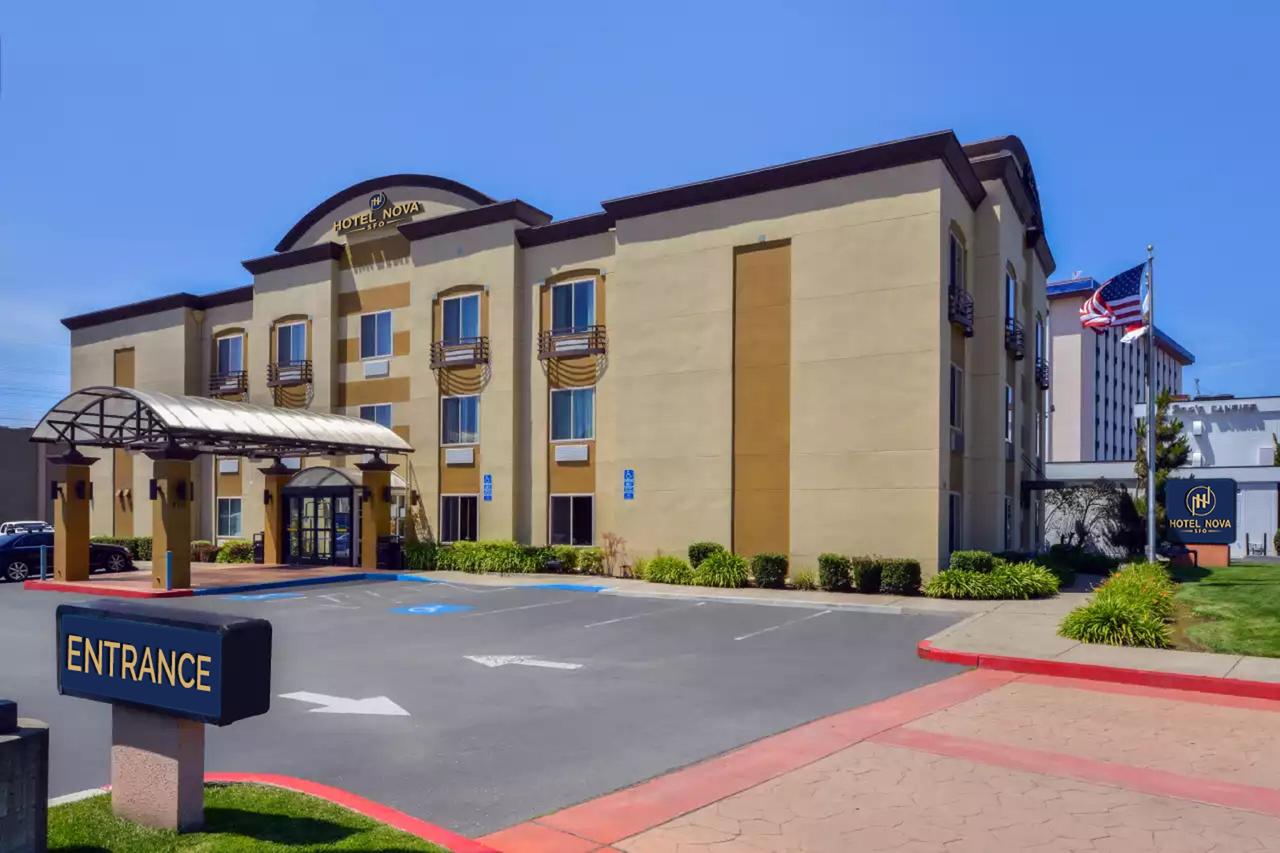Hotel Nova SFO By FairBridge - thumb 0