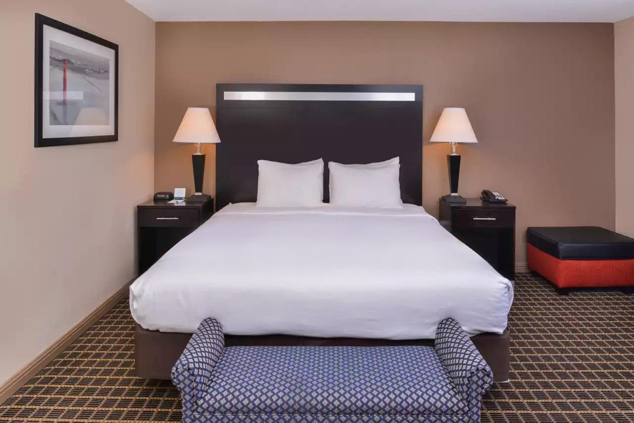 Hotel Nova SFO By FairBridge - thumb 8
