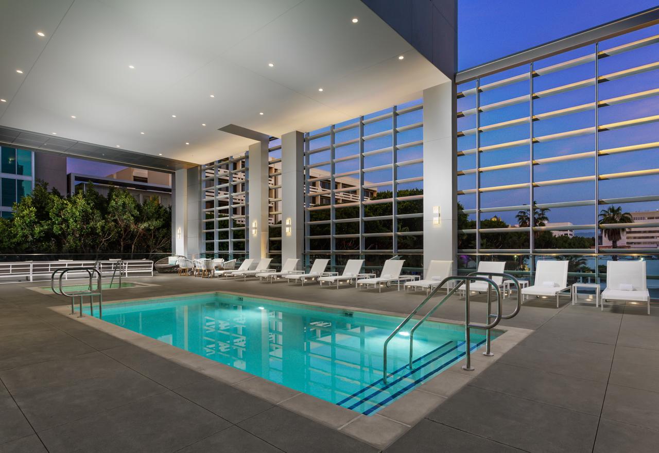 Hampton Inn & Suites Santa Monica - thumb 1