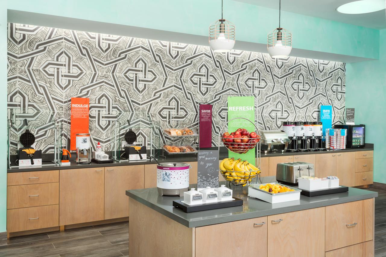 Hampton Inn & Suites Santa Monica - thumb 7