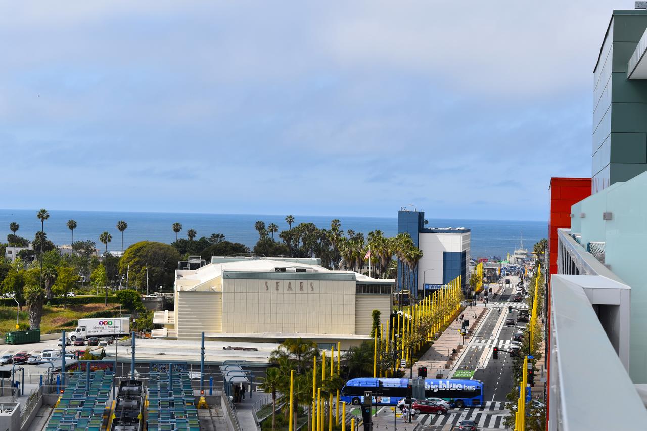 Hampton Inn & Suites Santa Monica - thumb 10
