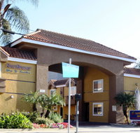 Sunburst Spa  Suites Motel - Accommodation Los Angeles