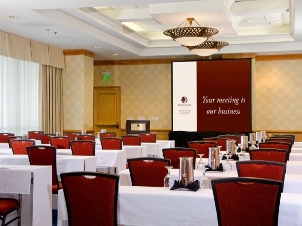 DoubleTree Suites By Hilton Santa Monica - thumb 13