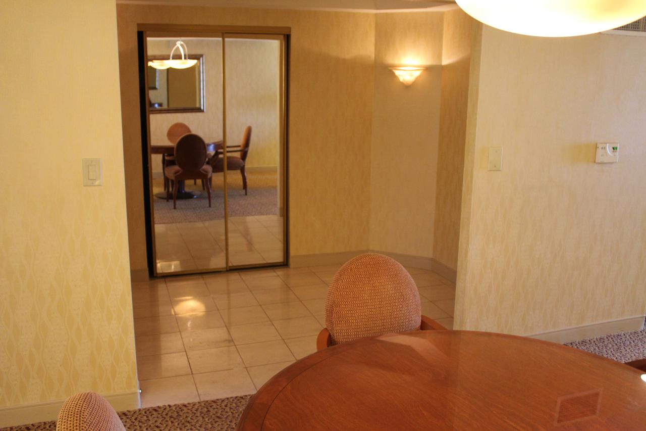 DoubleTree Suites By Hilton Santa Monica - thumb 35
