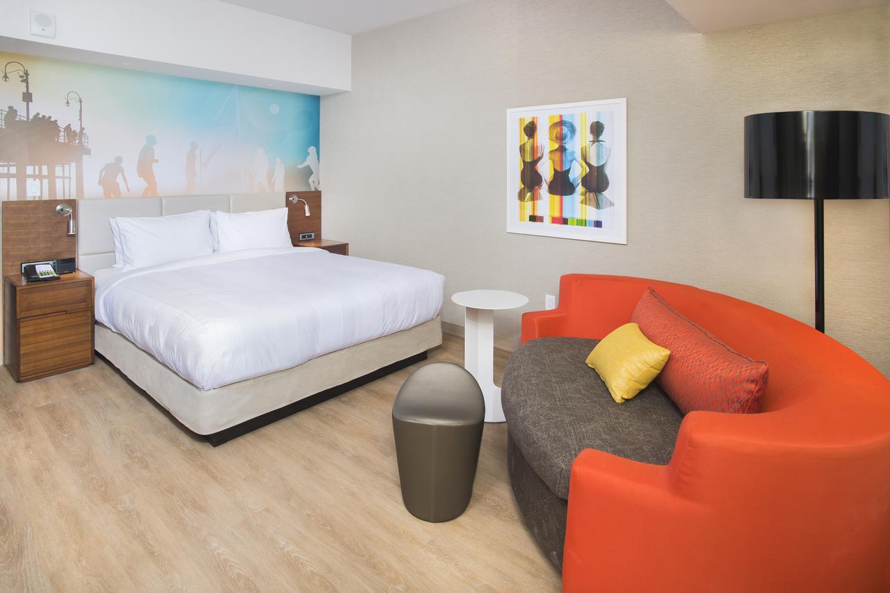 Courtyard By Marriott Santa Monica - thumb 2