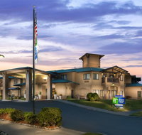 Holiday Inn Express Hotel  Suites Arcata/Eureka-Airport Area - Accommodation Los Angeles