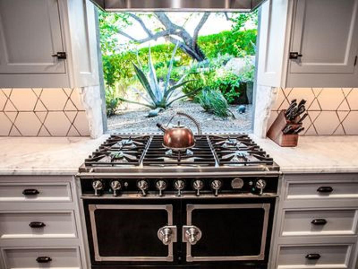 Paradise Valley Hillside Mansion - thumb 17