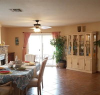 Beautifully remodeled house with great mountain views. - Accommodation Los Angeles