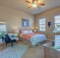 Elm St Home - Accommodation Los Angeles
