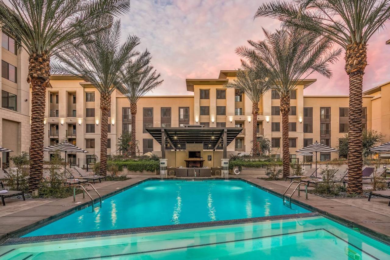 2BR | Downtown | Heated Pool #3045 By WanderJaunt - thumb 0