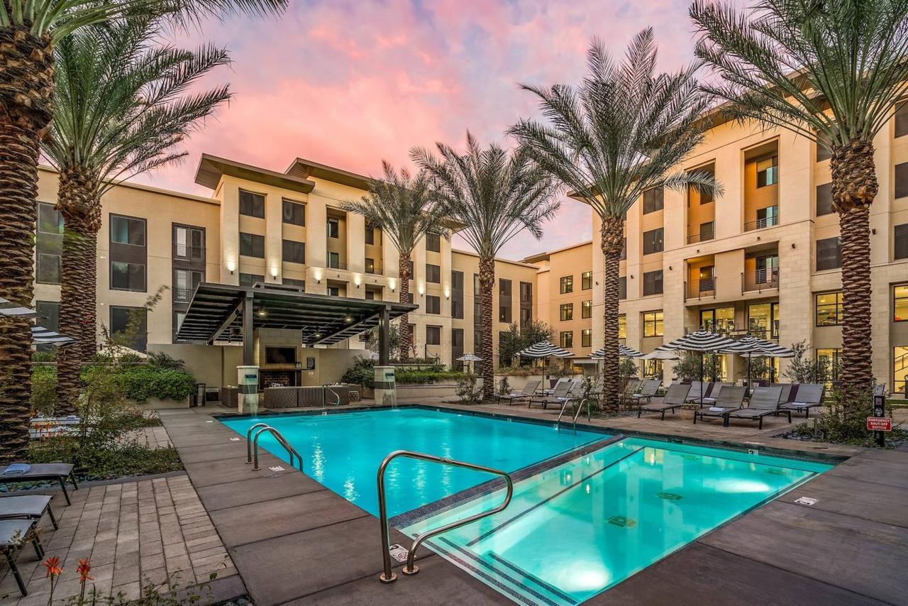 2BR | Downtown | Heated Pool #3045 By WanderJaunt - thumb 6